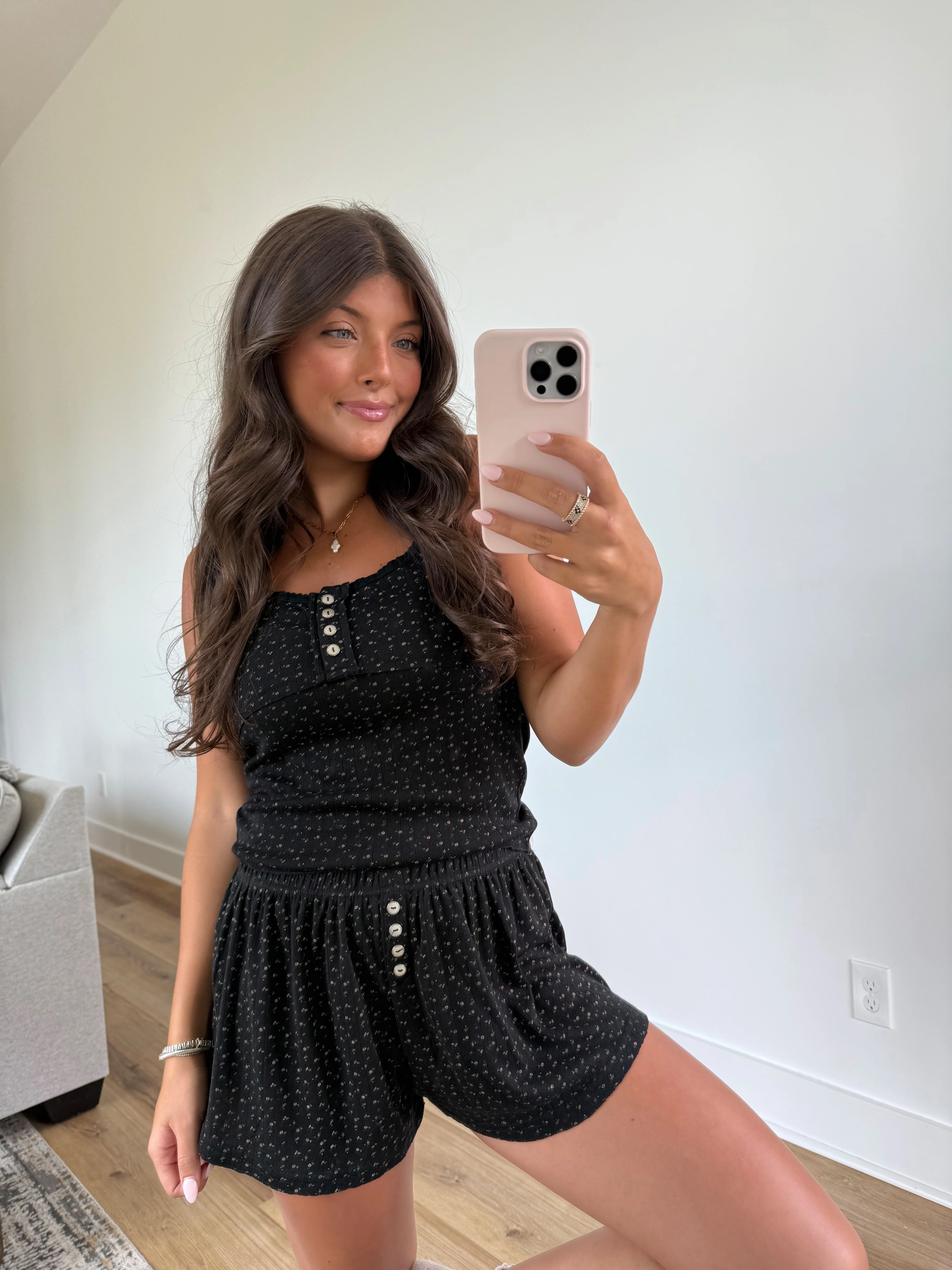 Black Dainty Lounge Set - Image 2
