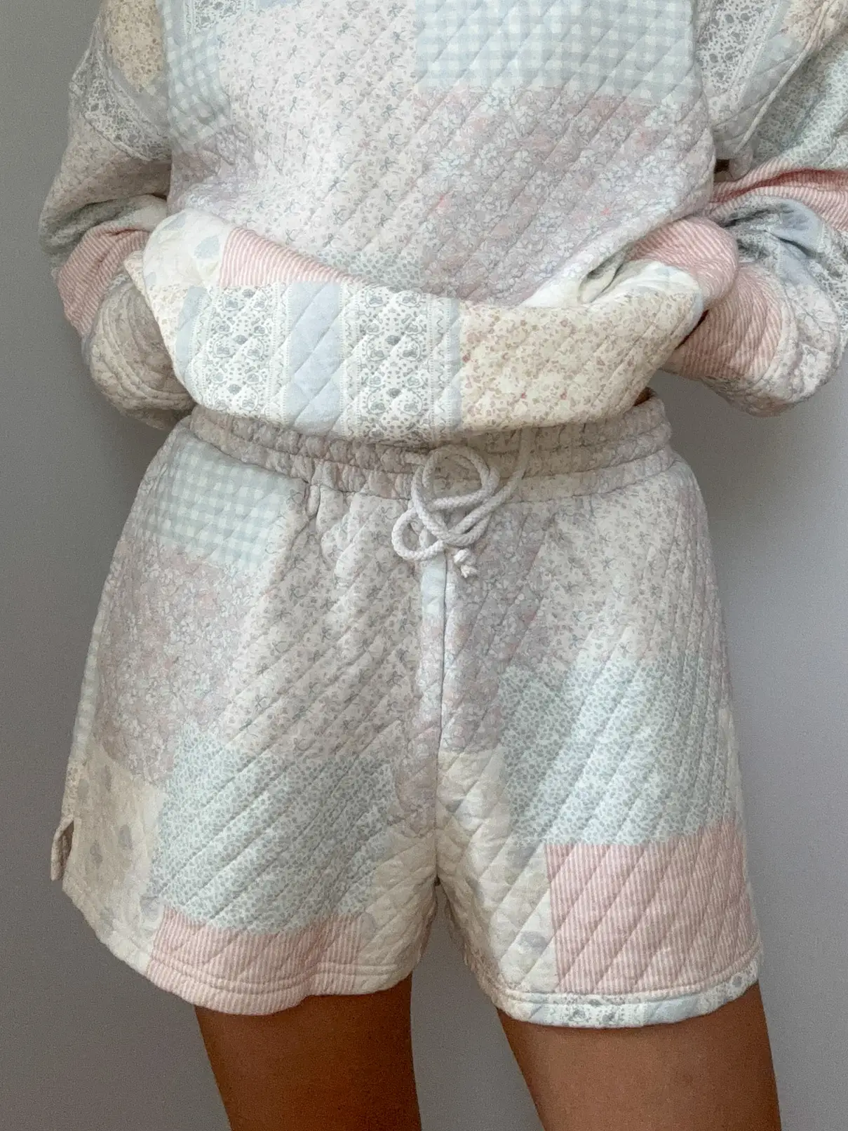 Cottage Quilt SHORTS - Image 5