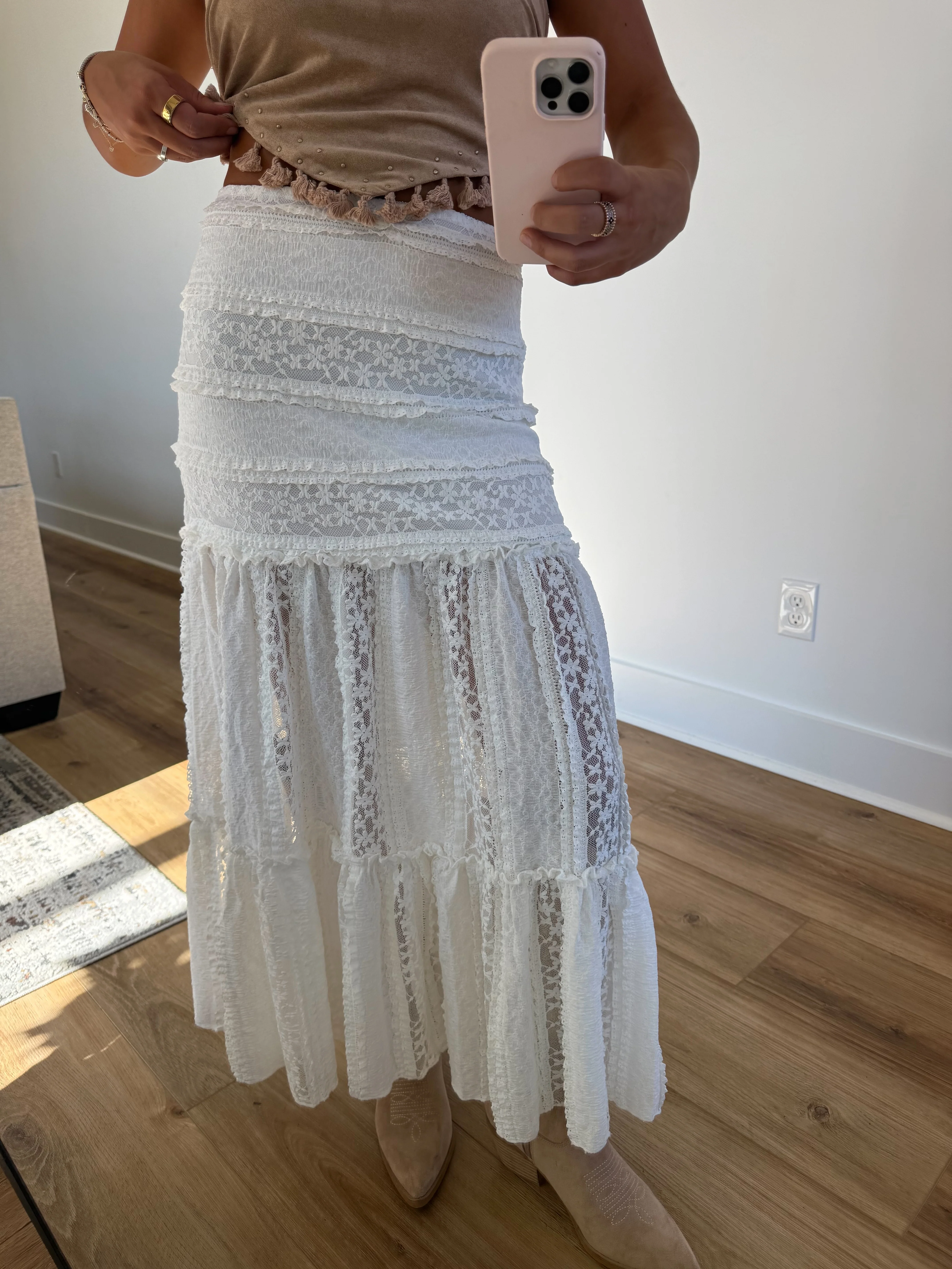Daydream Lace Skirt - Image 7