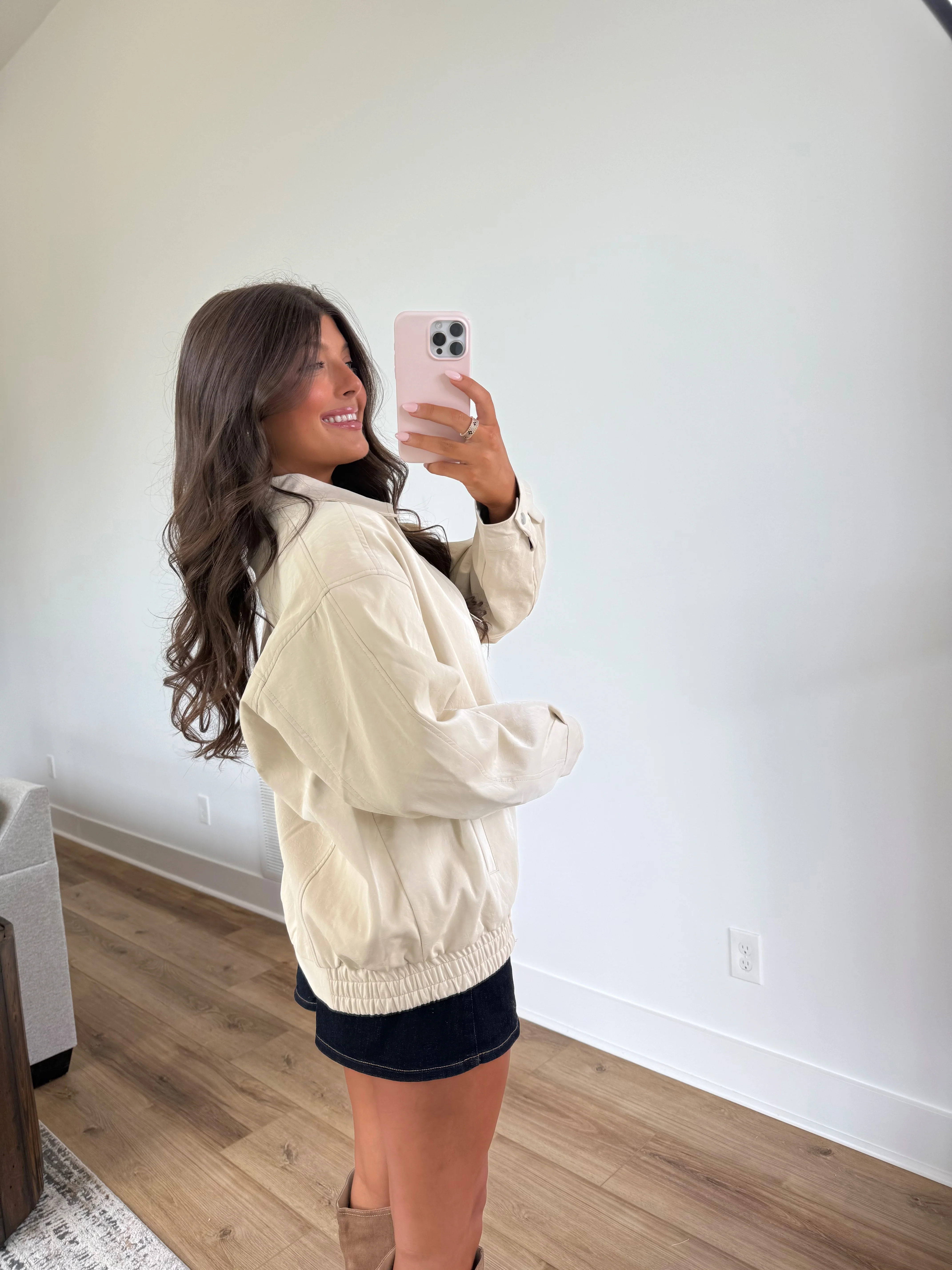 Ecru Leather Jacket - Image 5