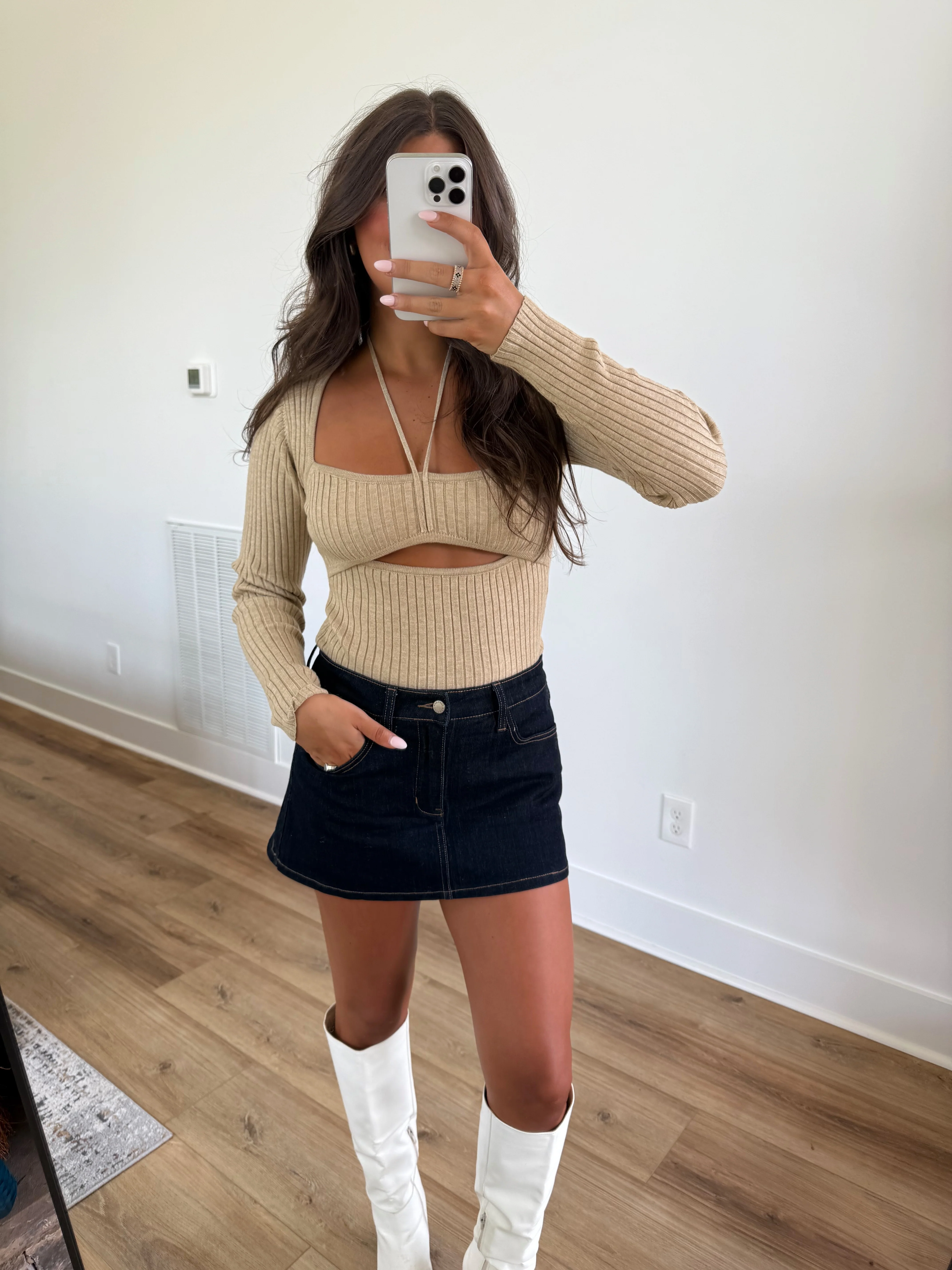 Golden Ribbed Tie-Back Knit Top - Image 5