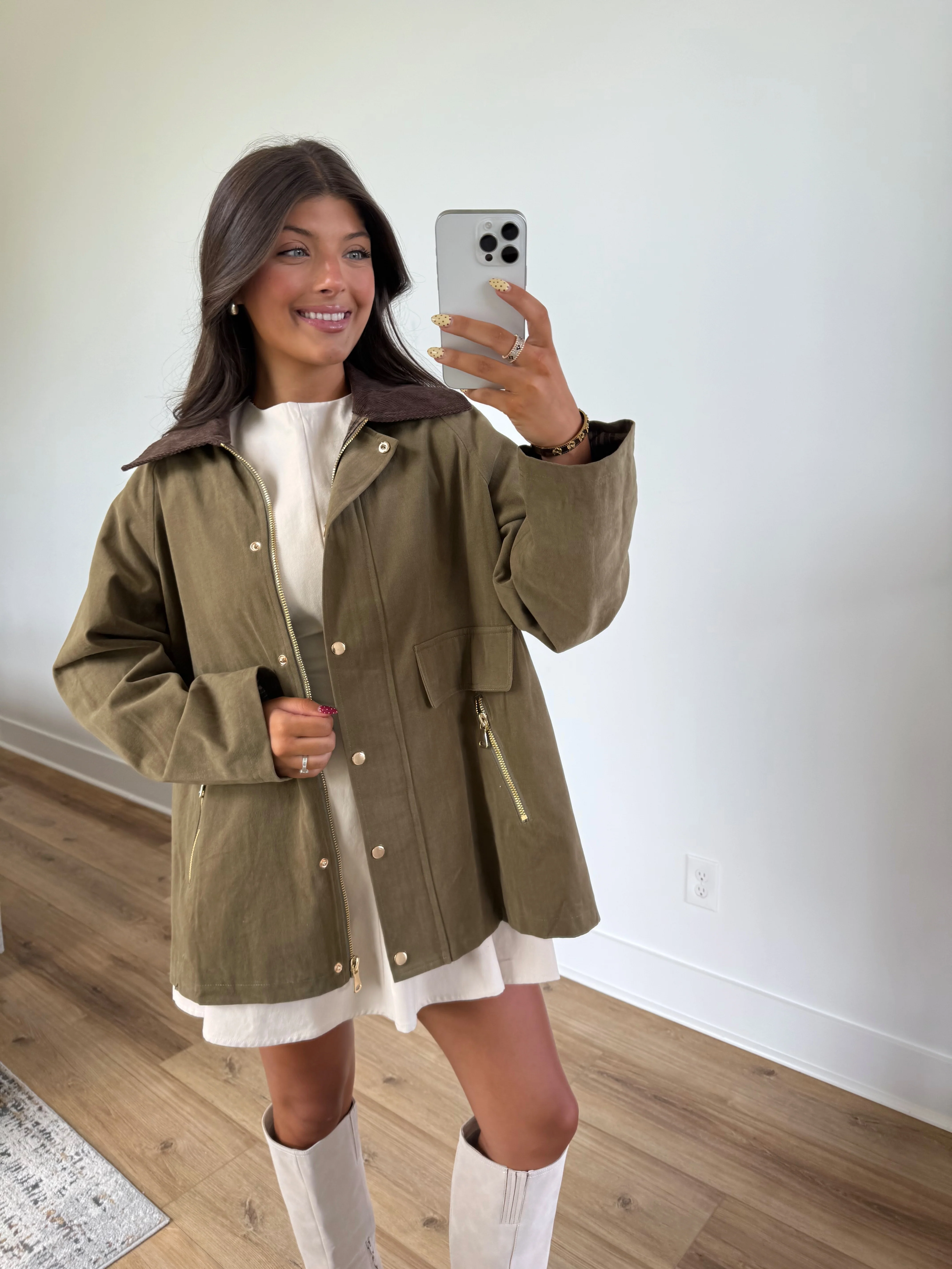 Green Barn Jacket (Plaid Inside) - Image 6