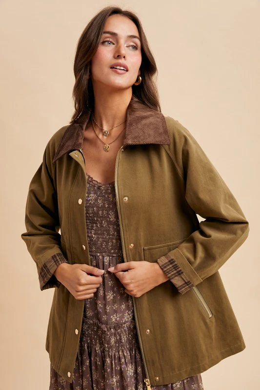 Green Barn Jacket (Plaid Inside) - Image 8