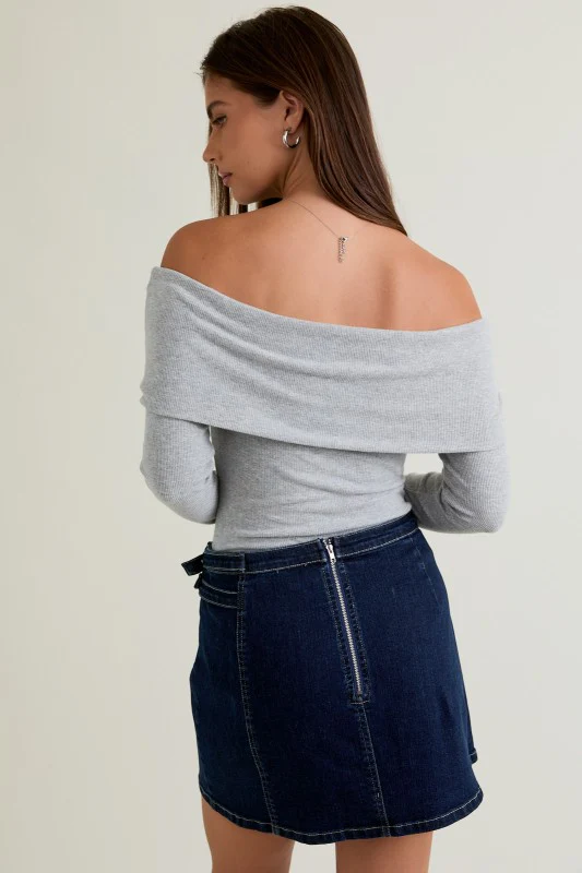 Grey Off-Shoulder Bodysuit - Image 8