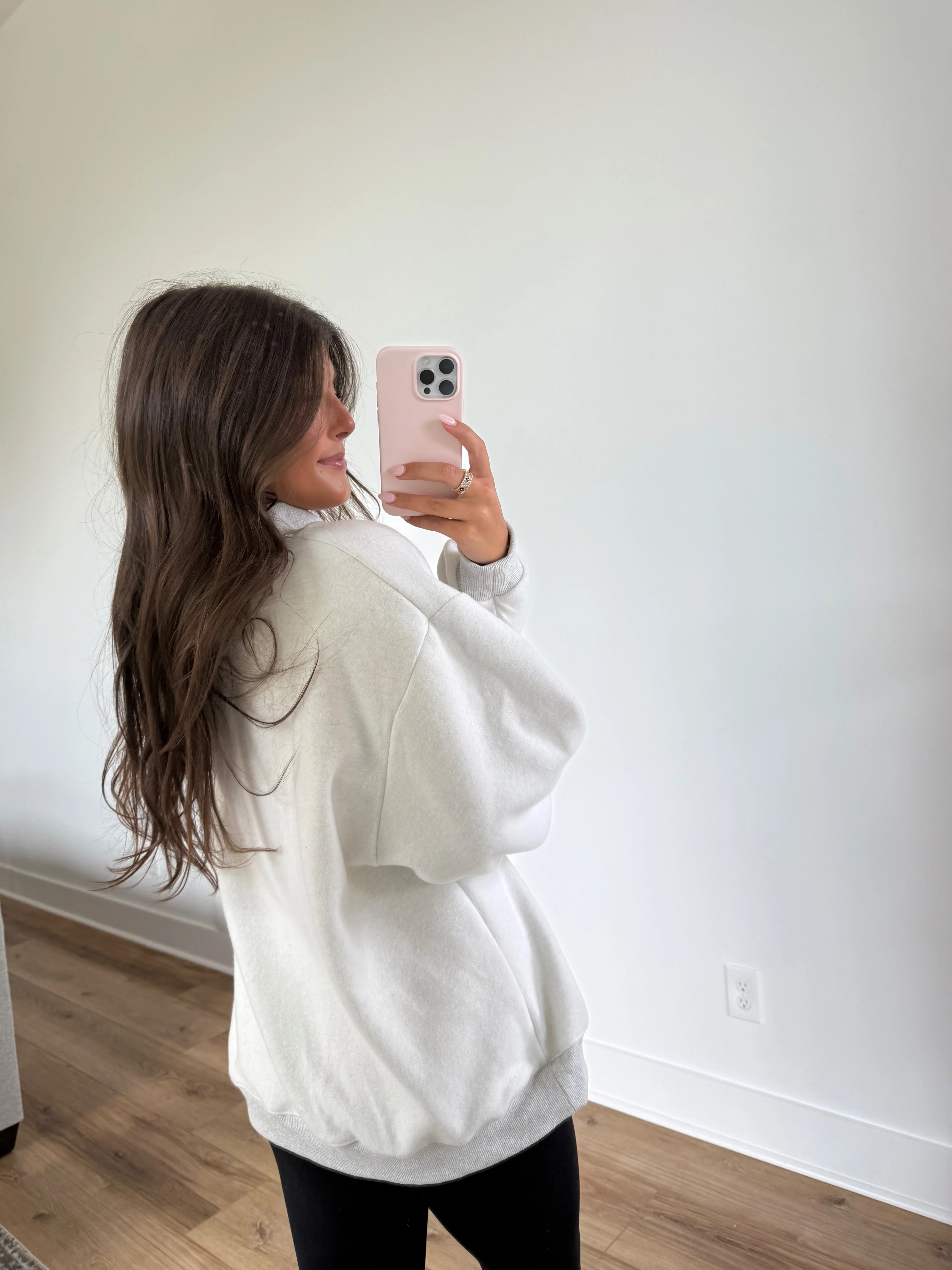Gym x Bed Mockneck - Image 8