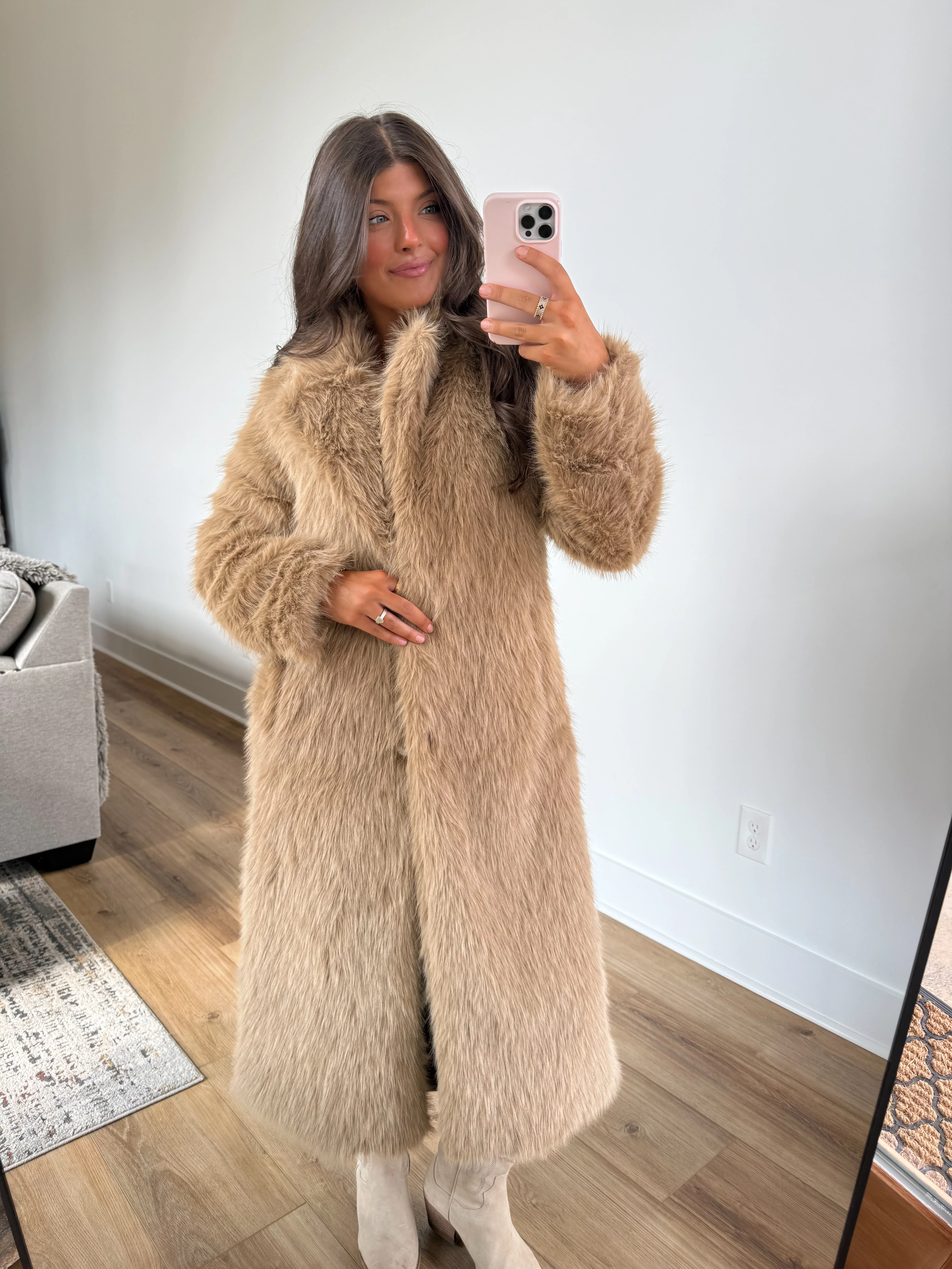 High Horse Fur Coat - Image 2