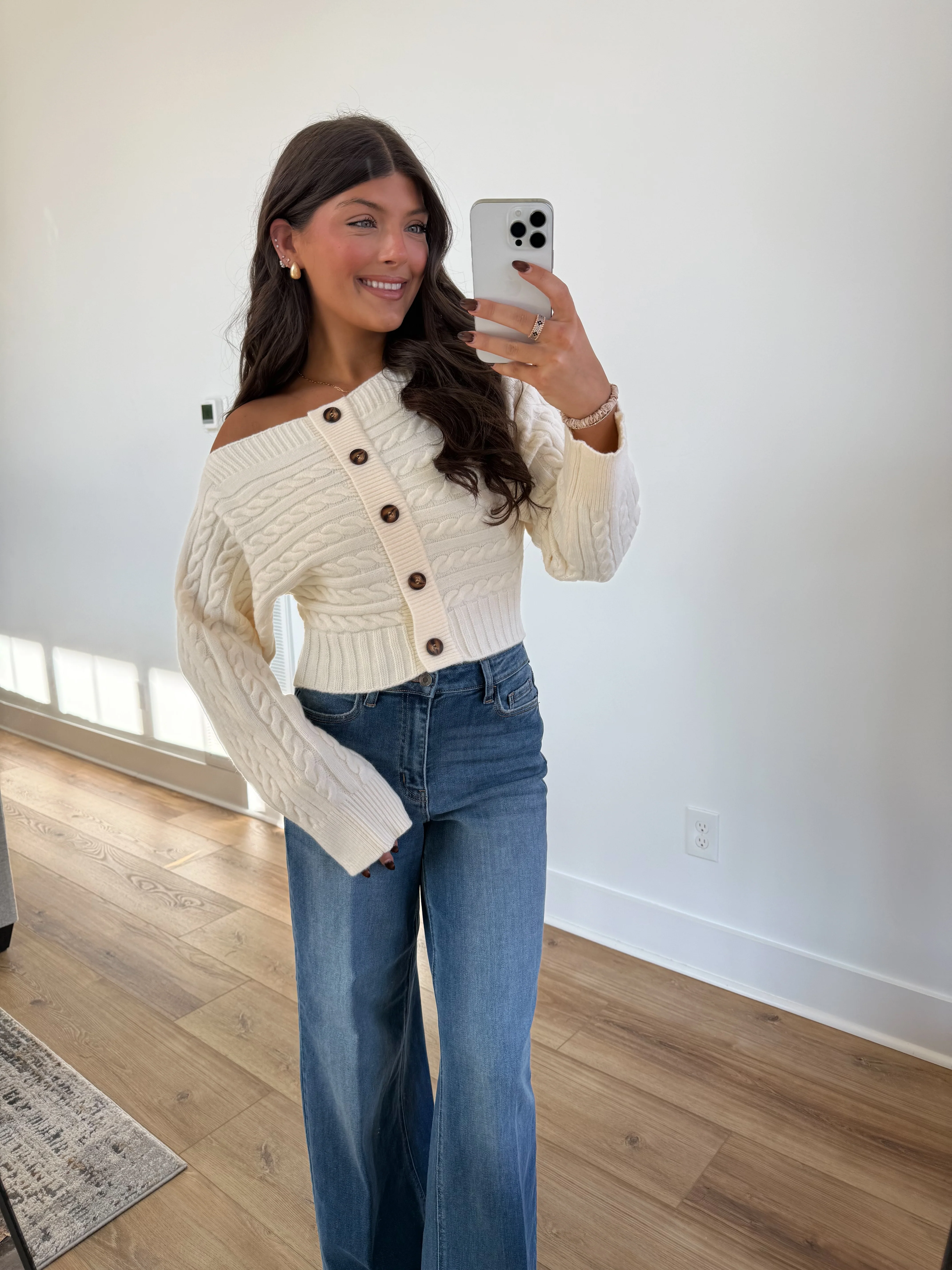 High Rise Wide Leg Jeans - Image 3