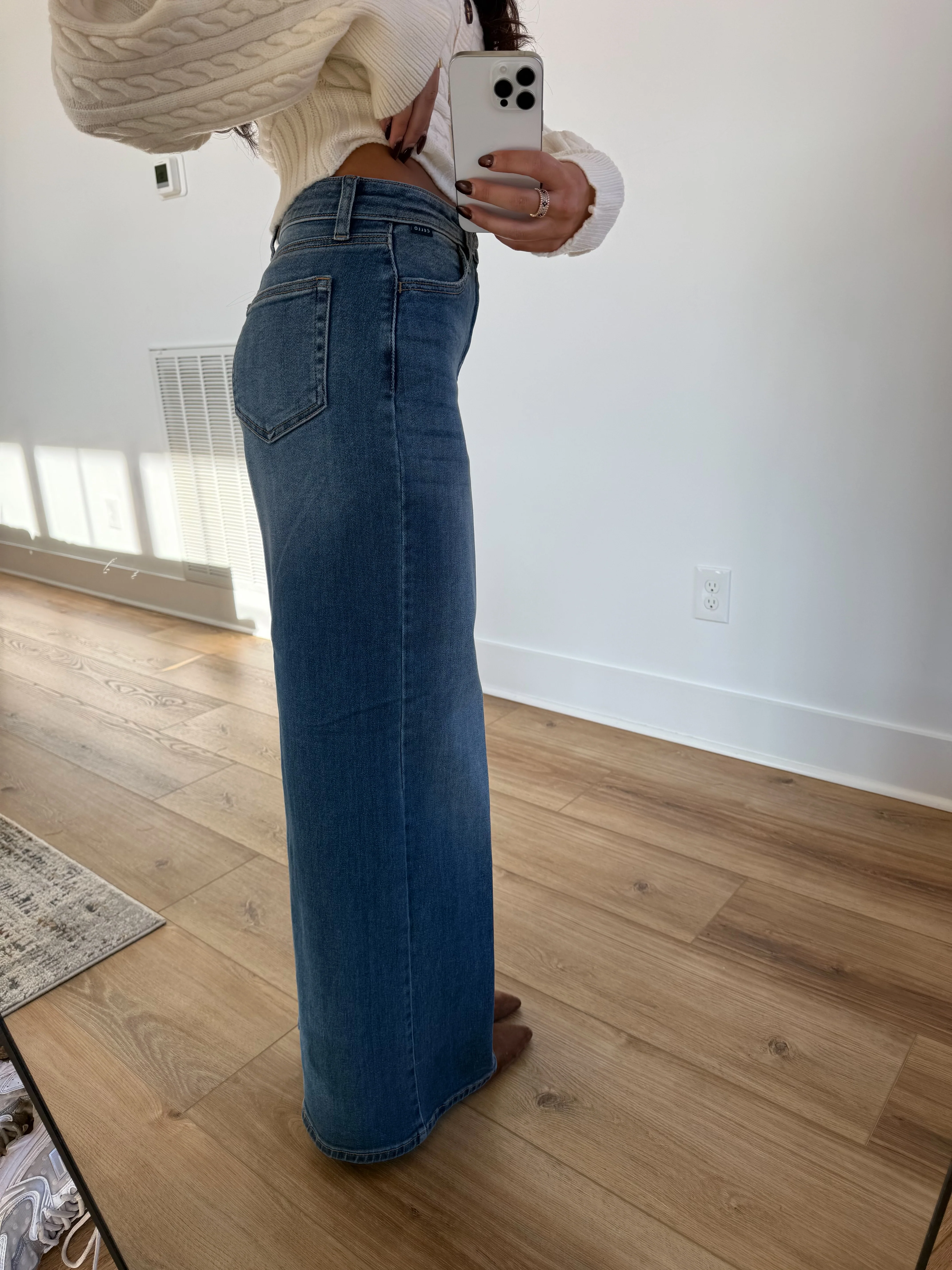 High Rise Wide Leg Jeans - Image 5