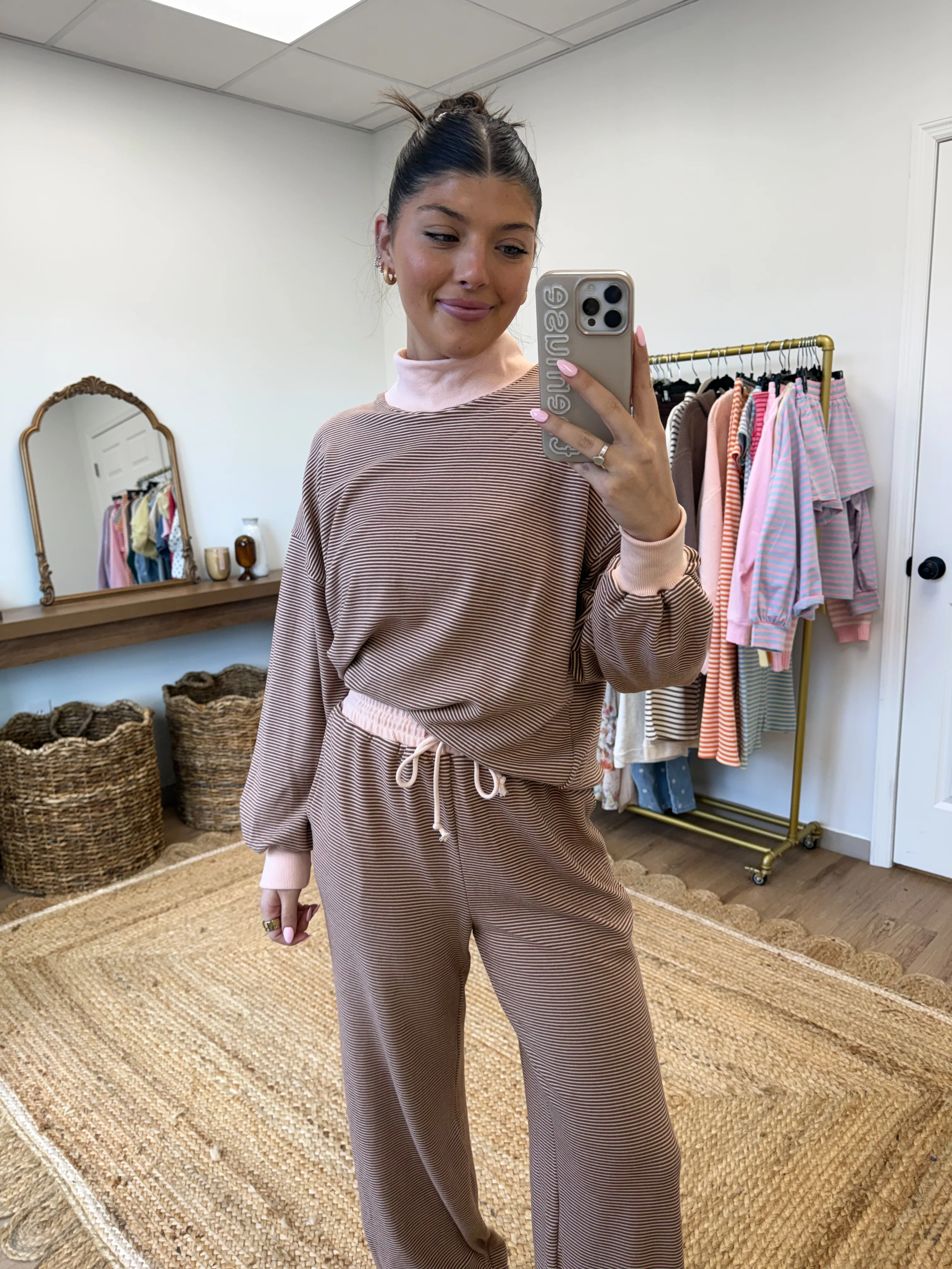 Latte Stripe Lounge Set - Image 11