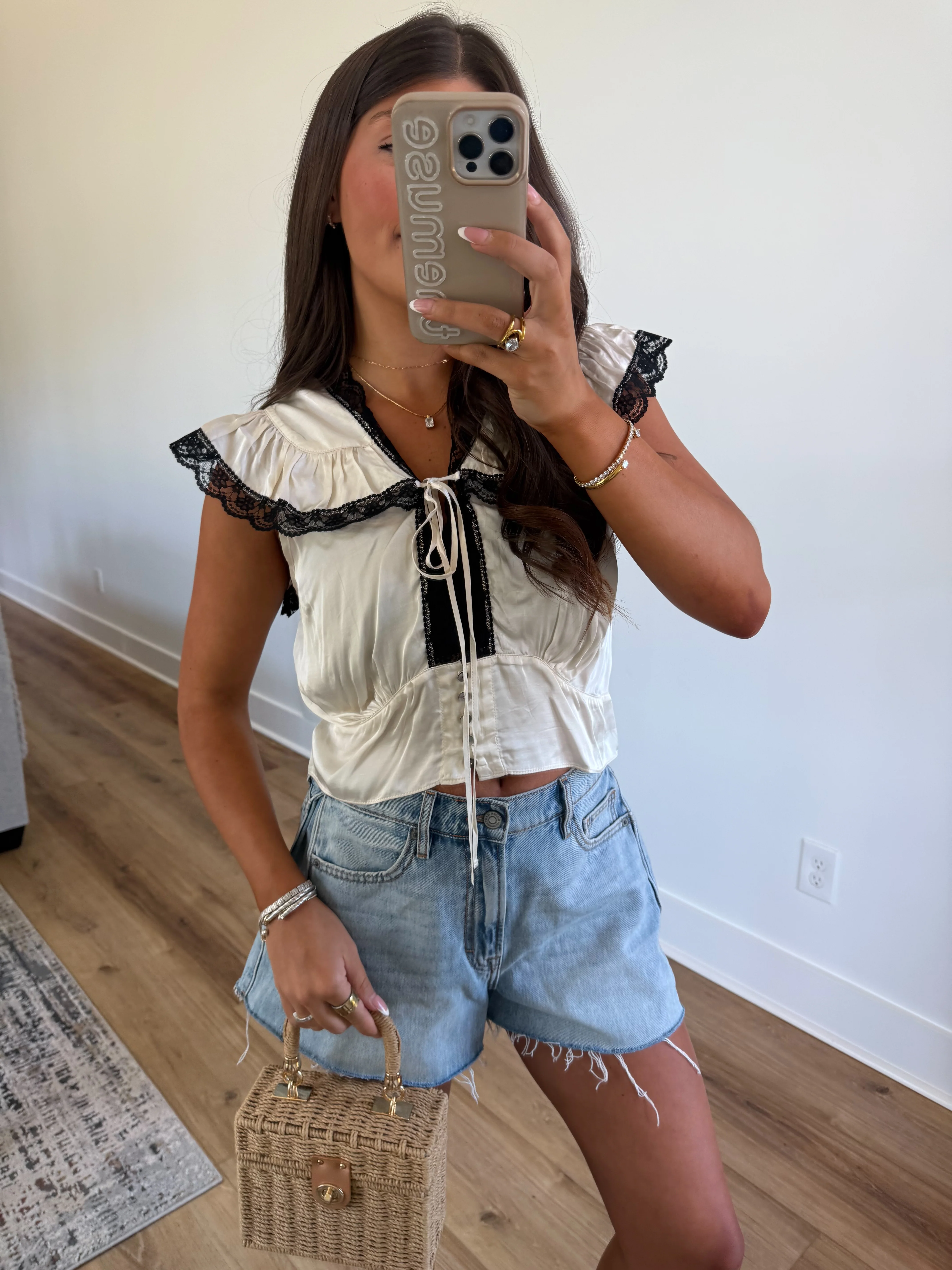 Savvy Lace Top - Image 2