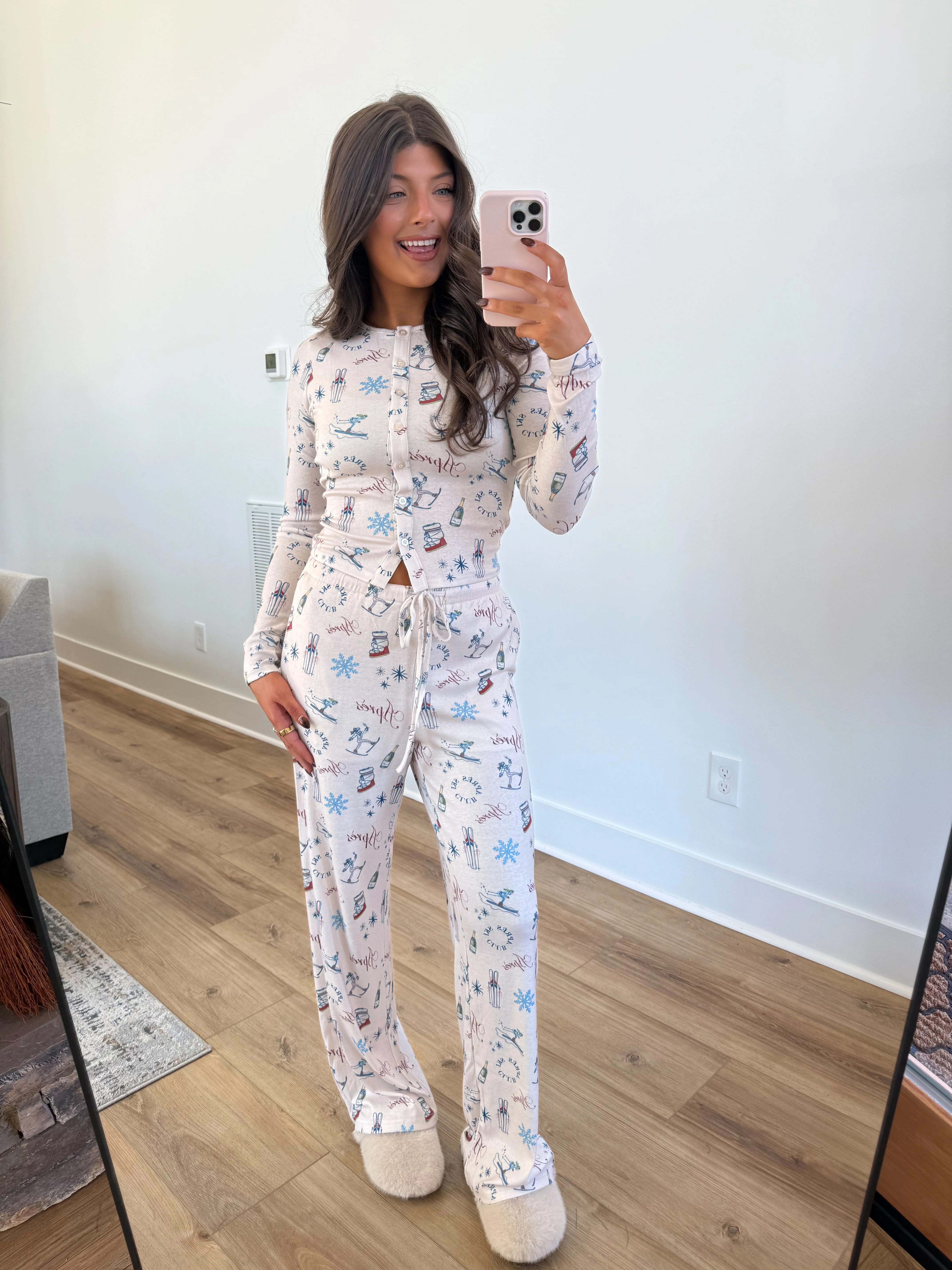 Ski Resort Pj Set - Image 8