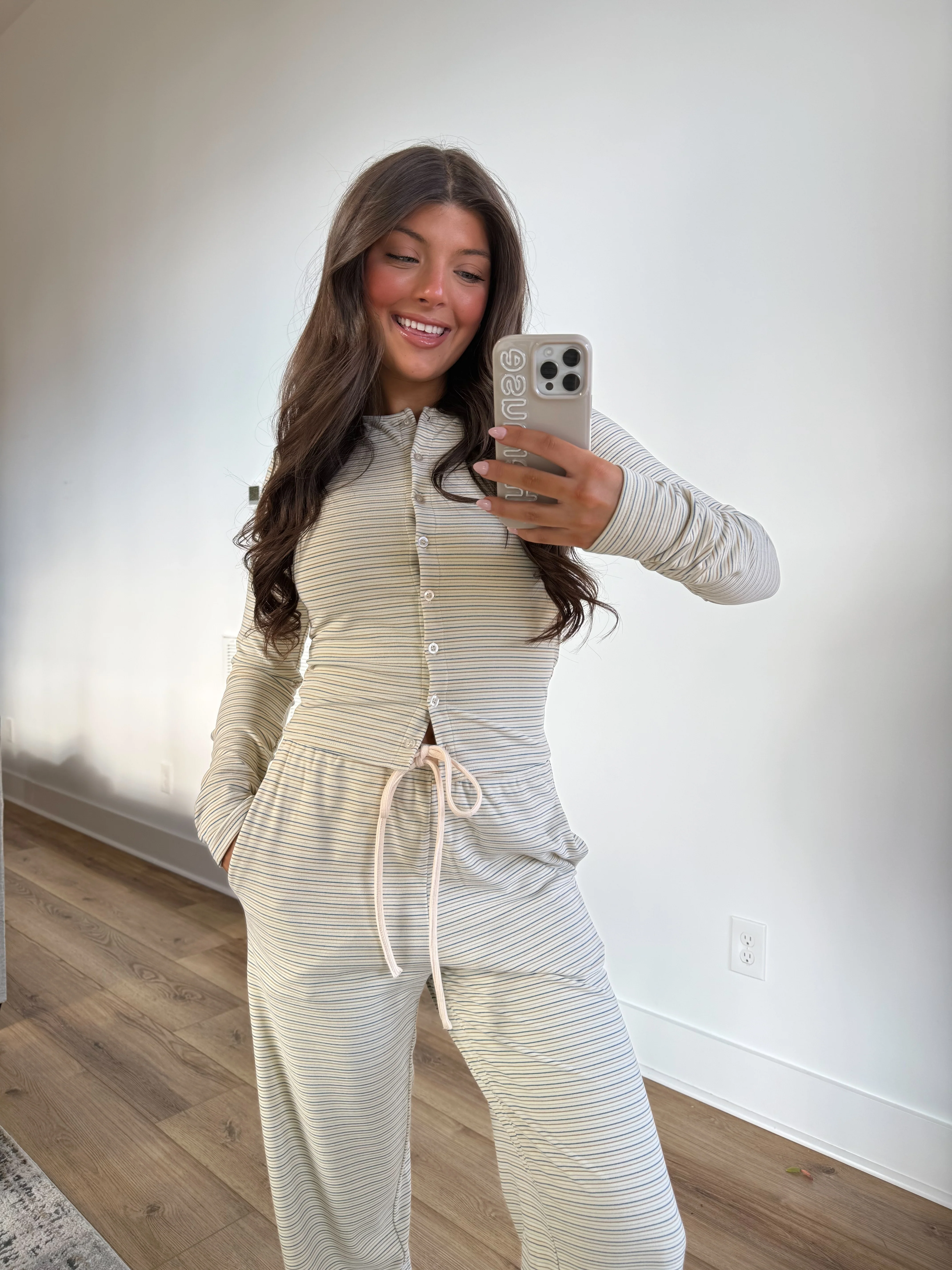 Studio Stripe Set (Cream)(Restock) - Image 2