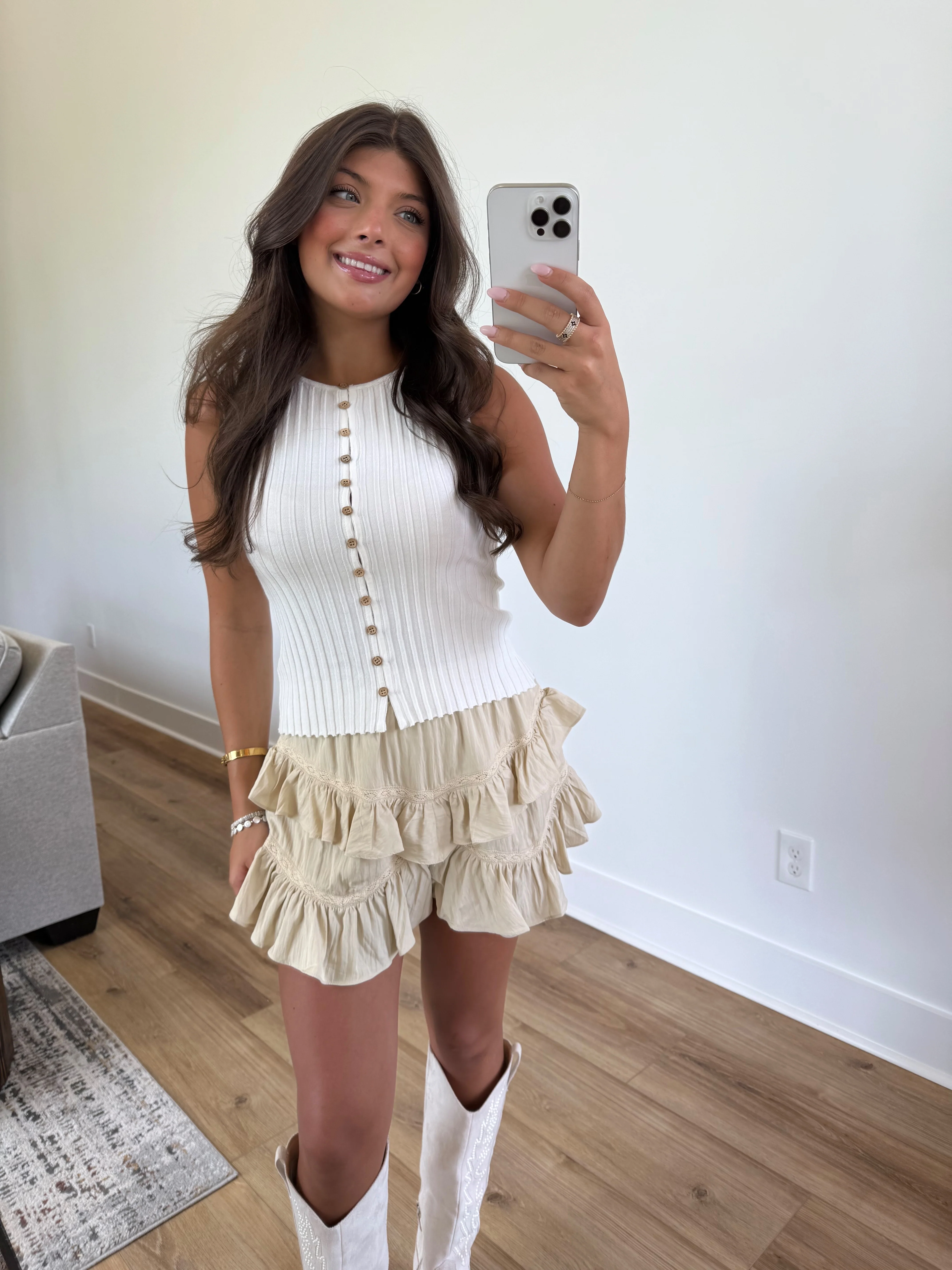 Tan Ruffle Lace Shorts - Image 4