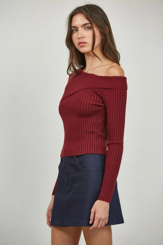 The Can’t Resist Knit (Wine) - Image 9