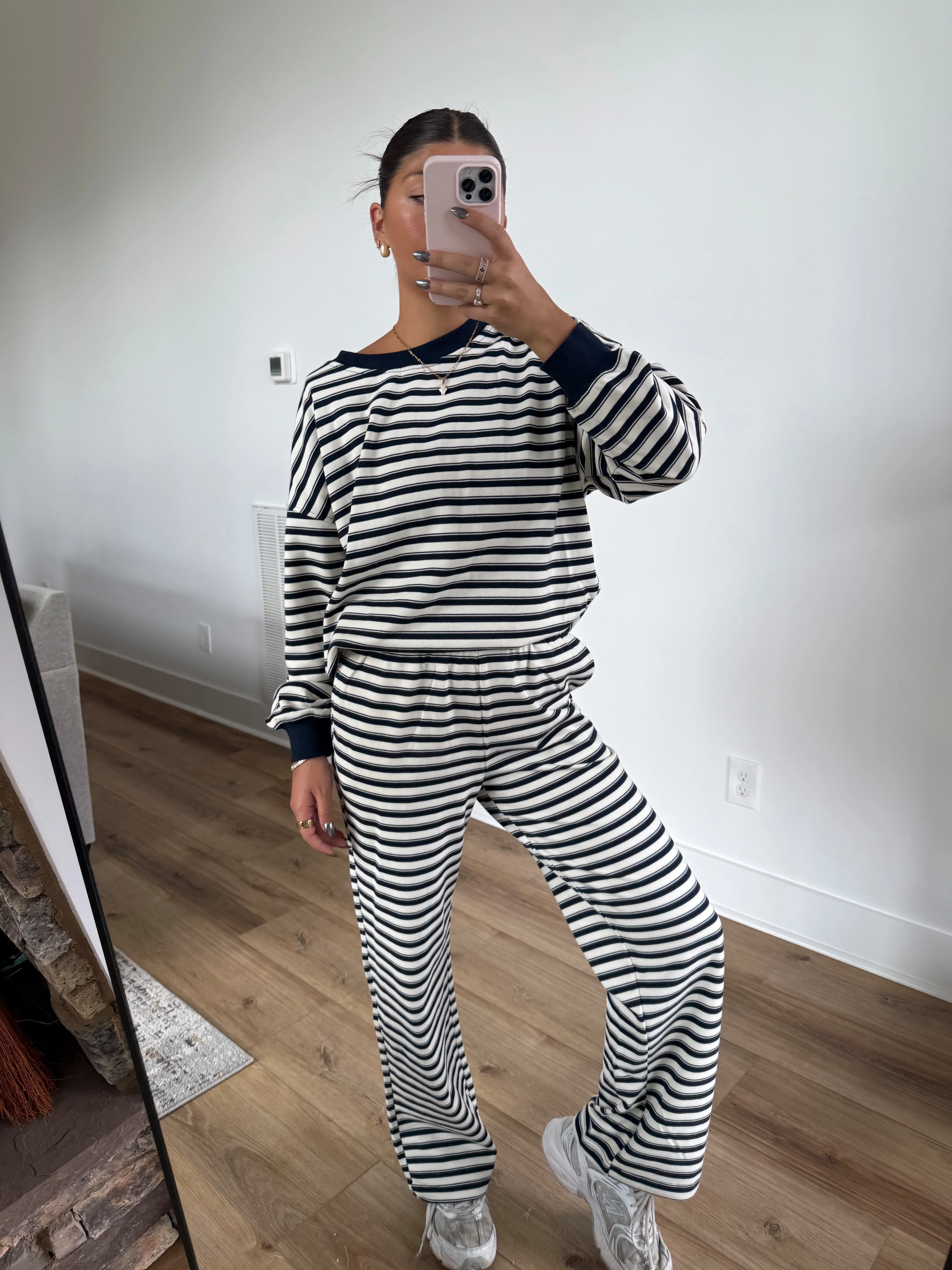 The Clean Line Set (Navy) - Image 4
