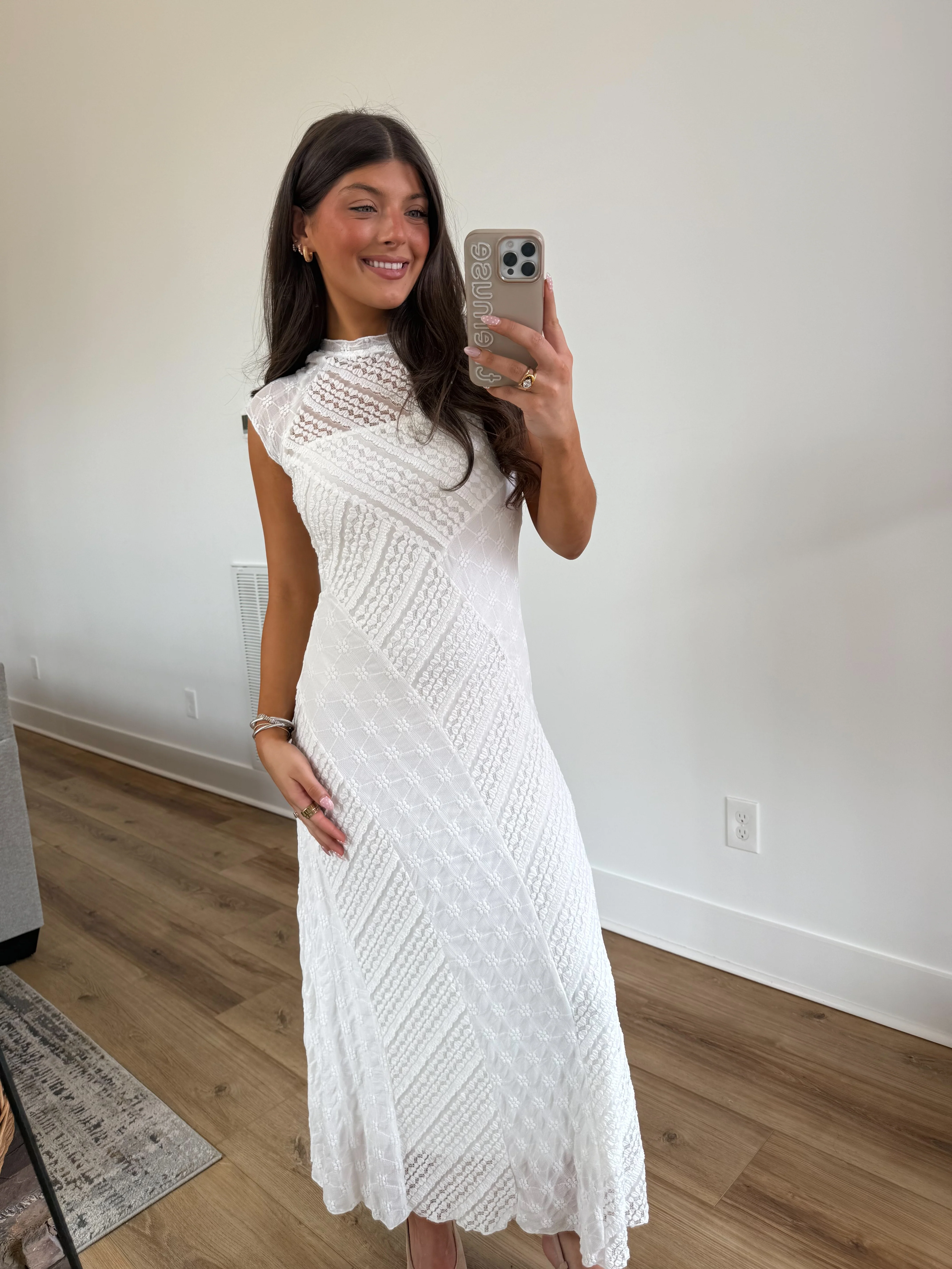 The Forevermore Lace Dress (PRE-ORDER (END OF APRIL)/ Restock) - Image 3