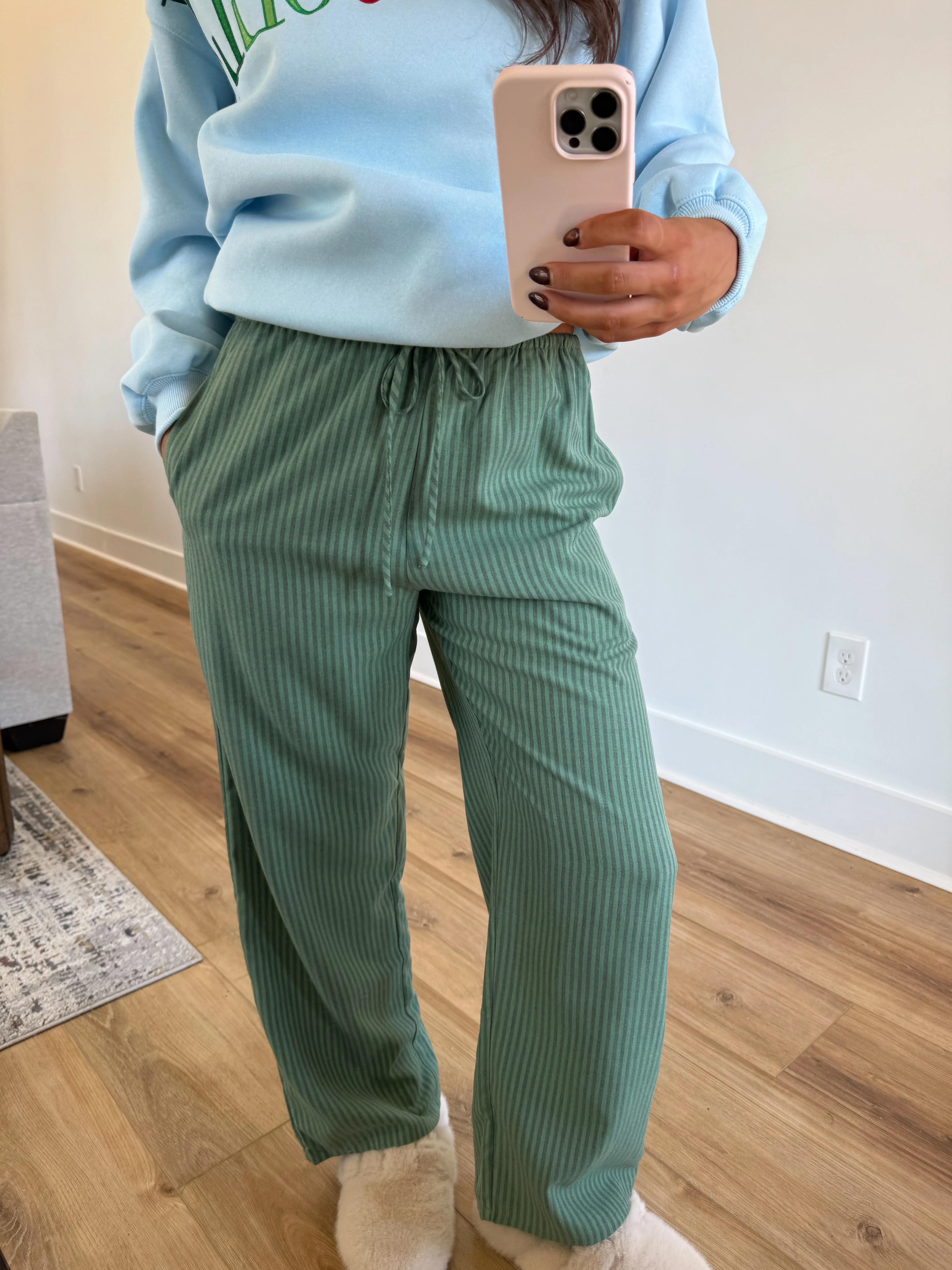 The Mistletoe Lounge Pants - Image 4