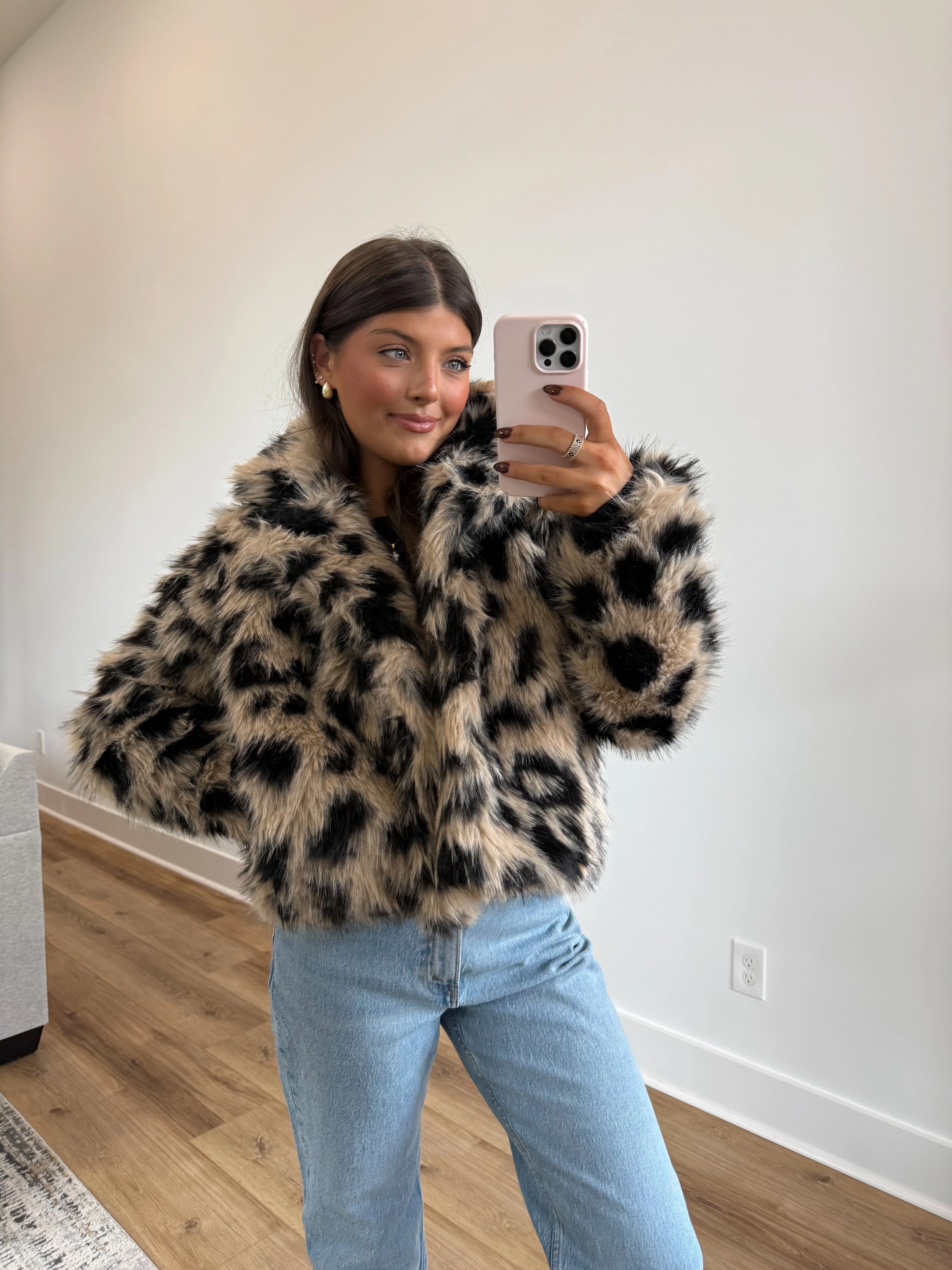 The Nightfall Fur Coat - Image 3