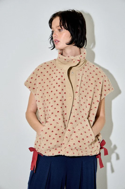The North Pole Sherpa Vest (Restock) - Image 4
