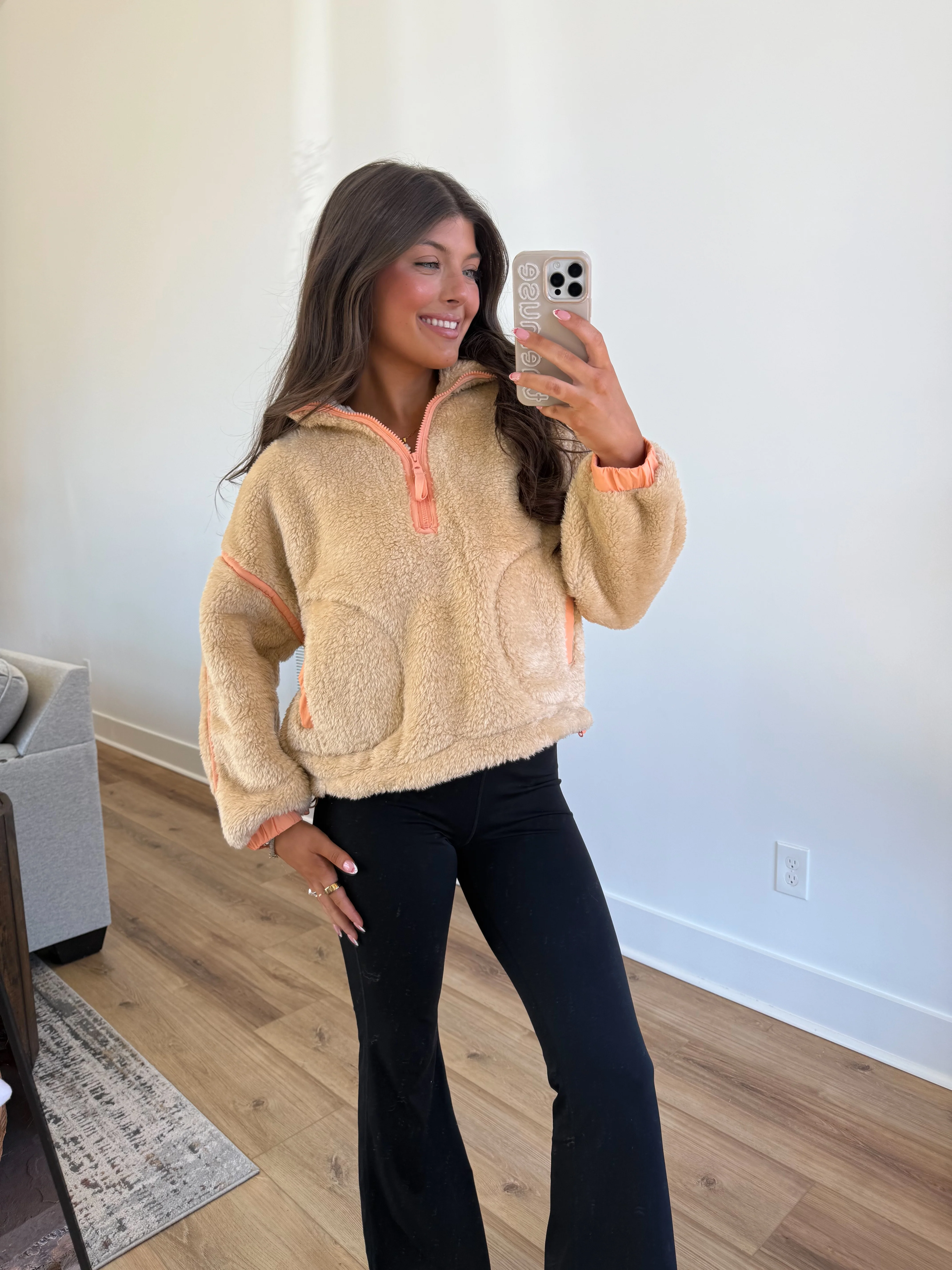 The On-The-Go Sherpa (Biege/Orange) - Image 8