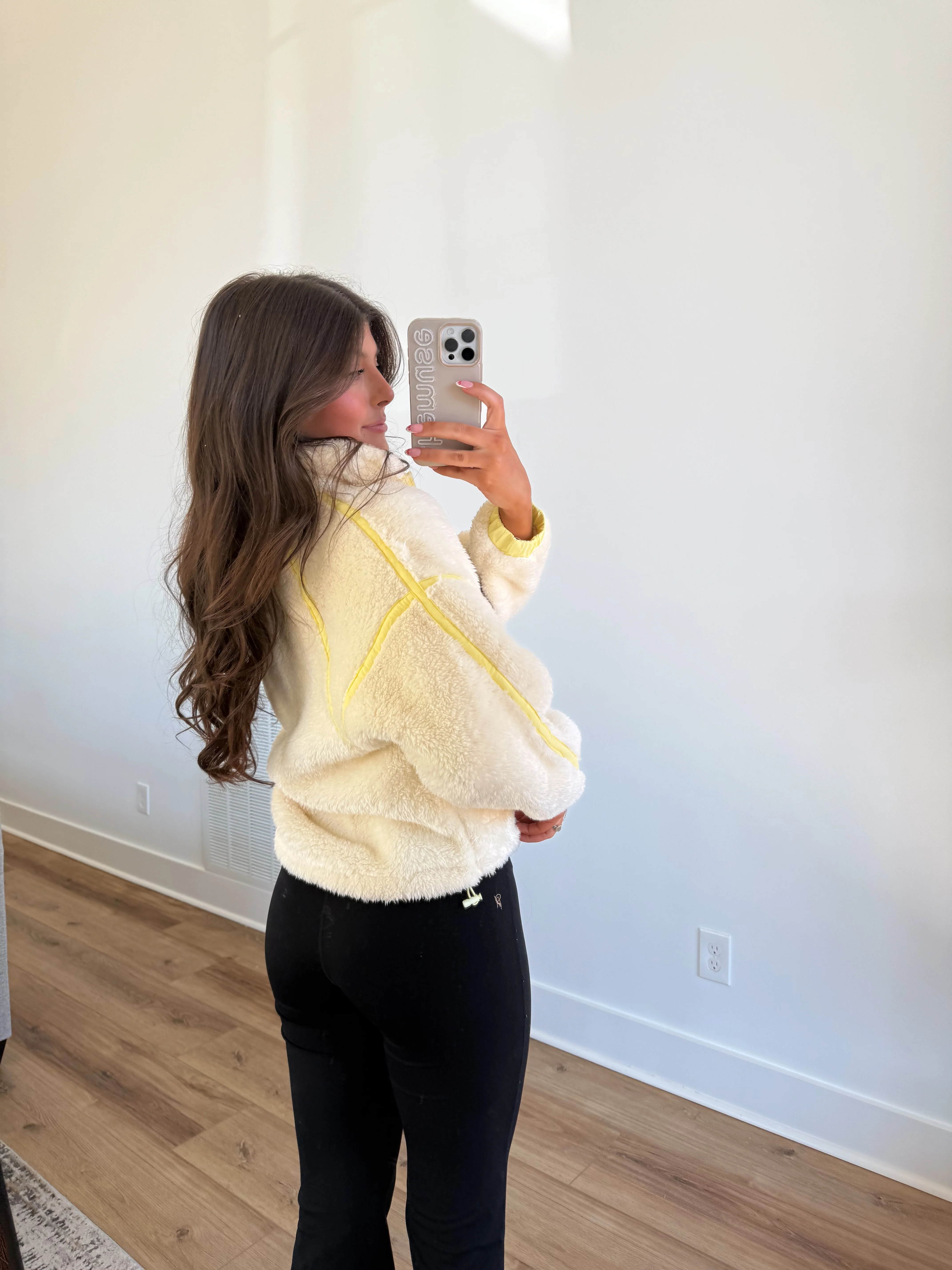 The On-The-Go Sherpa (Ivory/Yellow) - Image 4