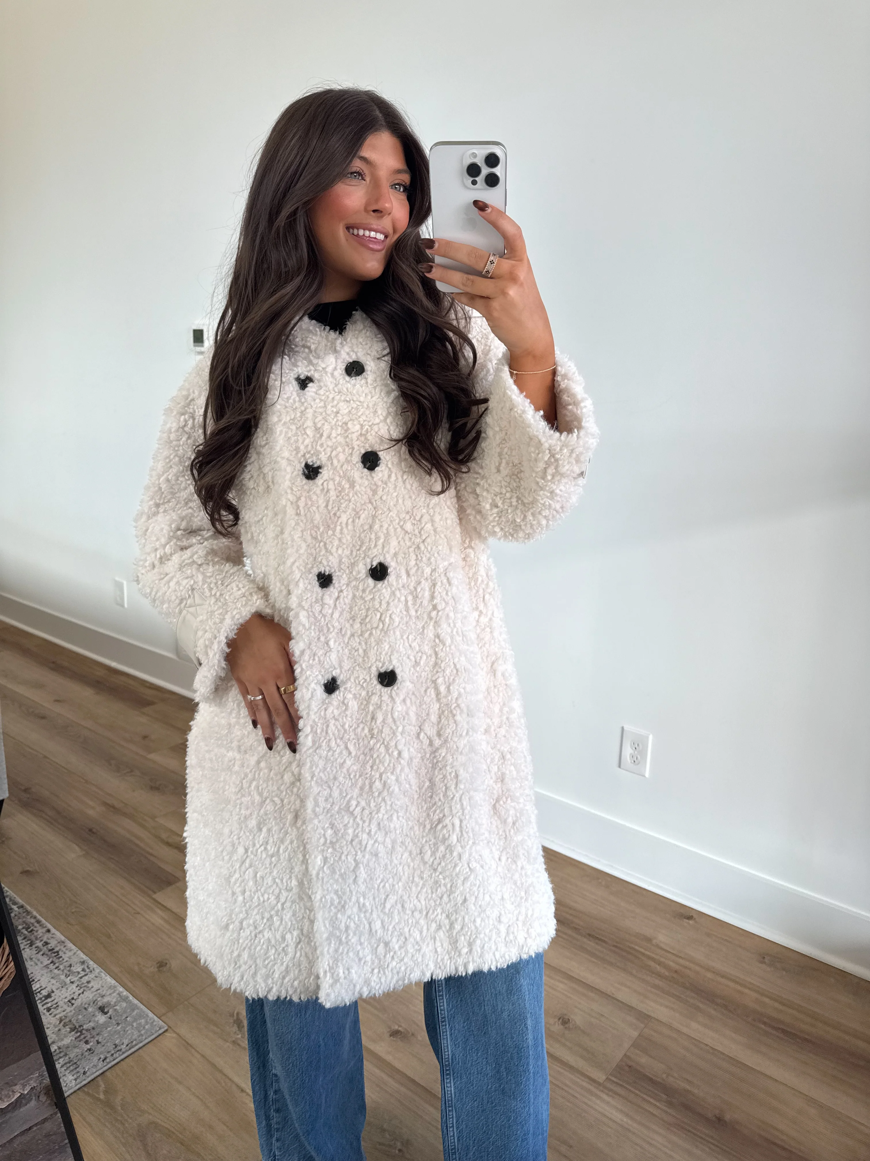 The Winter Cloud Coat - Image 4