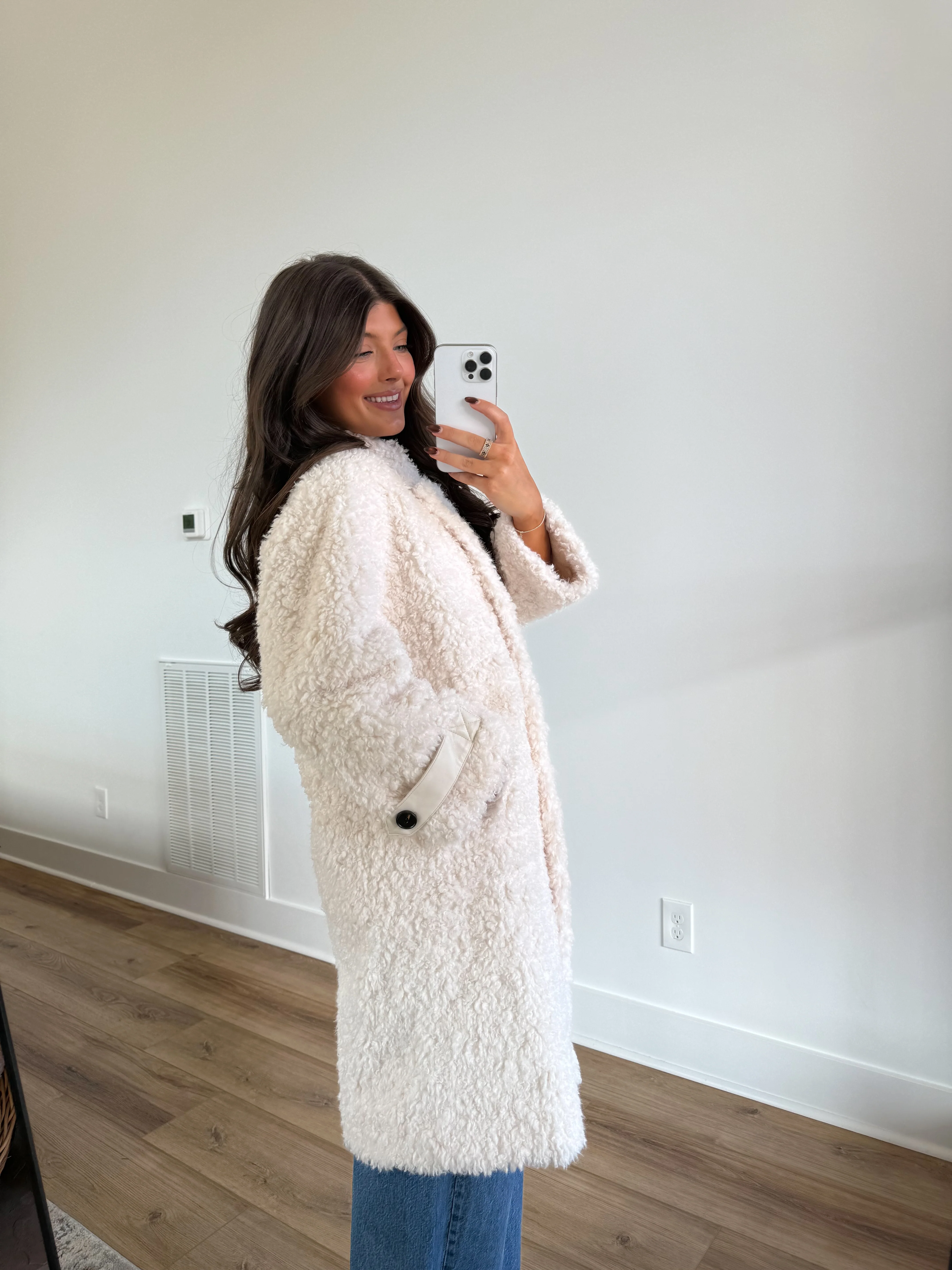 The Winter Cloud Coat - Image 5