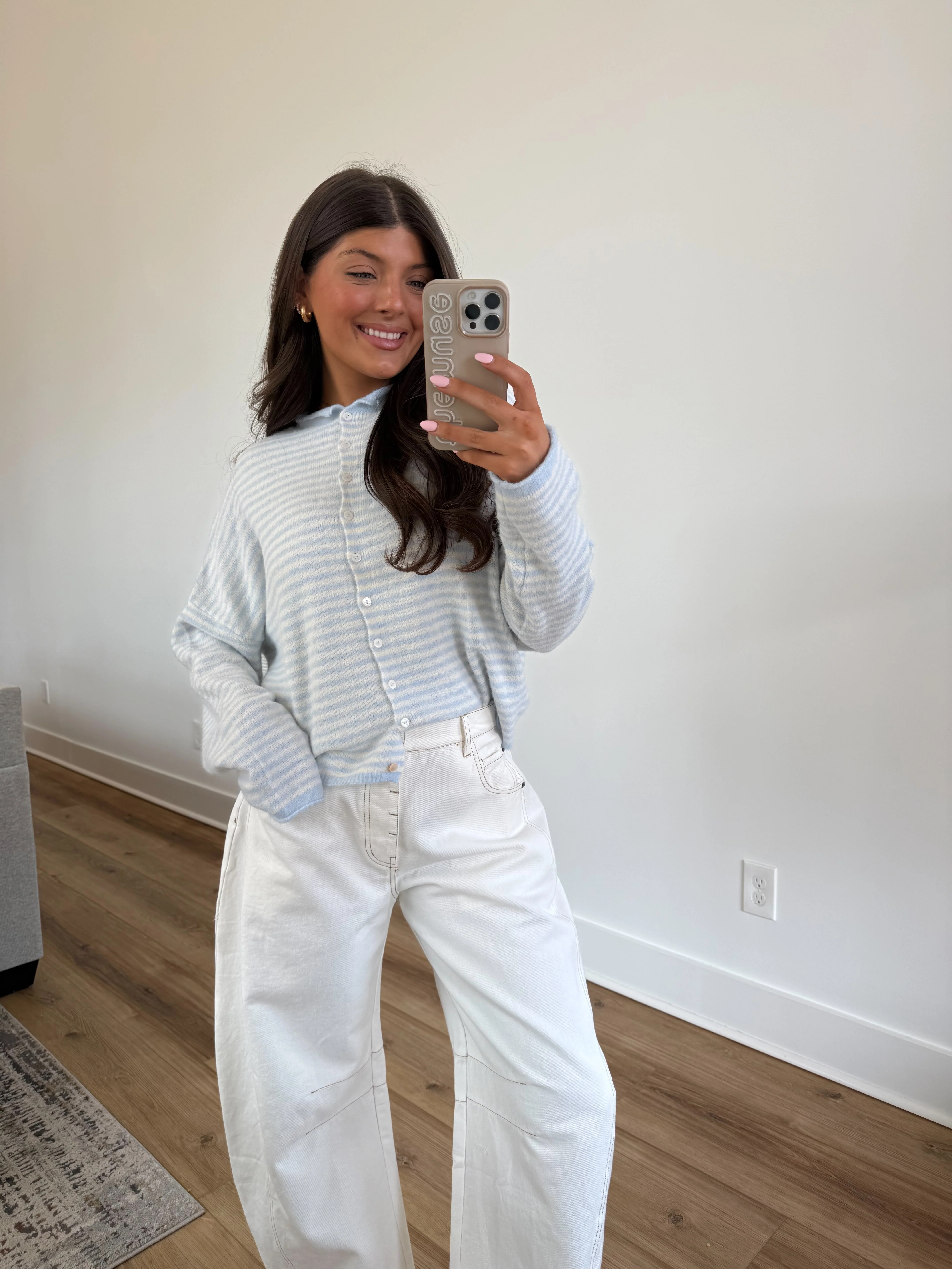 White Summer Barrel Jeans (Restock) - Image 4