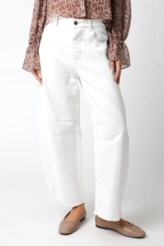 White Summer Barrel Jeans (Restock) - Image 6