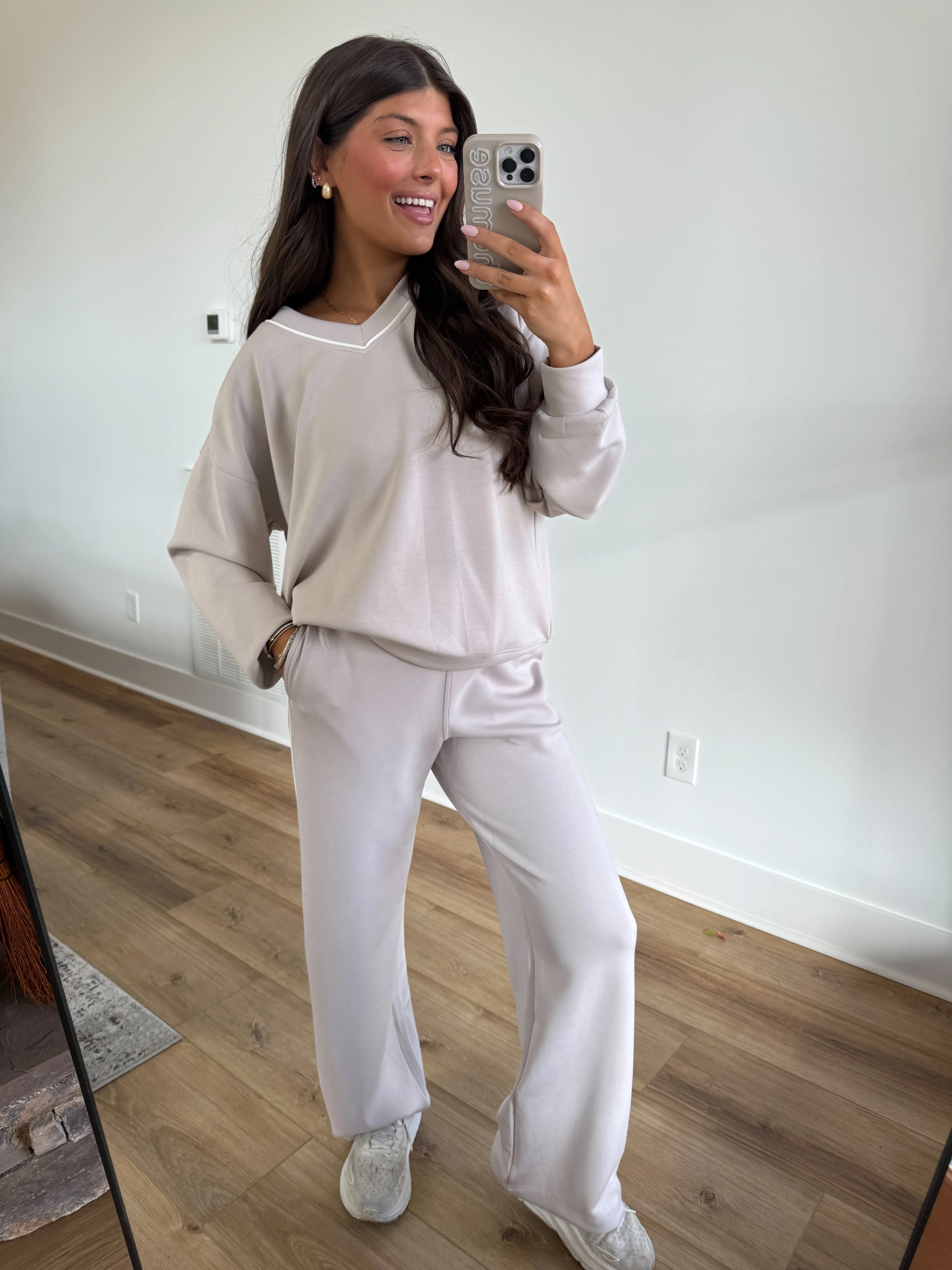 White Trim Mocha Cream Set