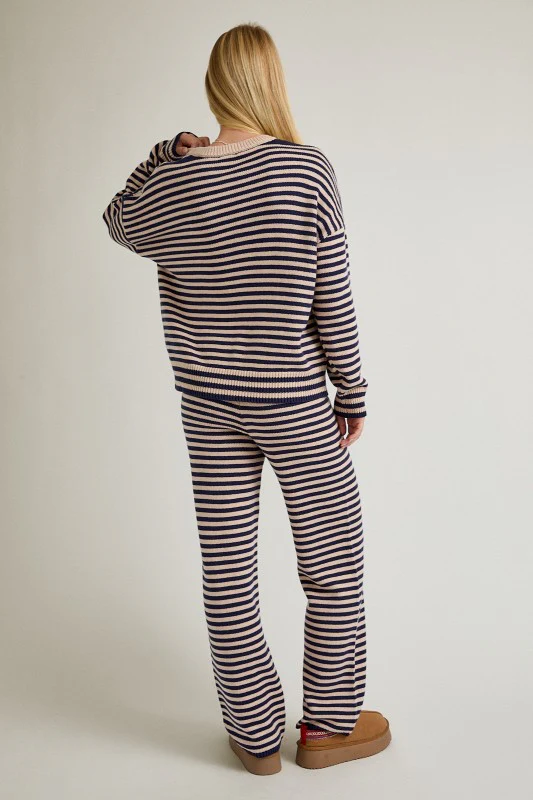 Winter Stripe Lounge Set (Restock) - Image 11